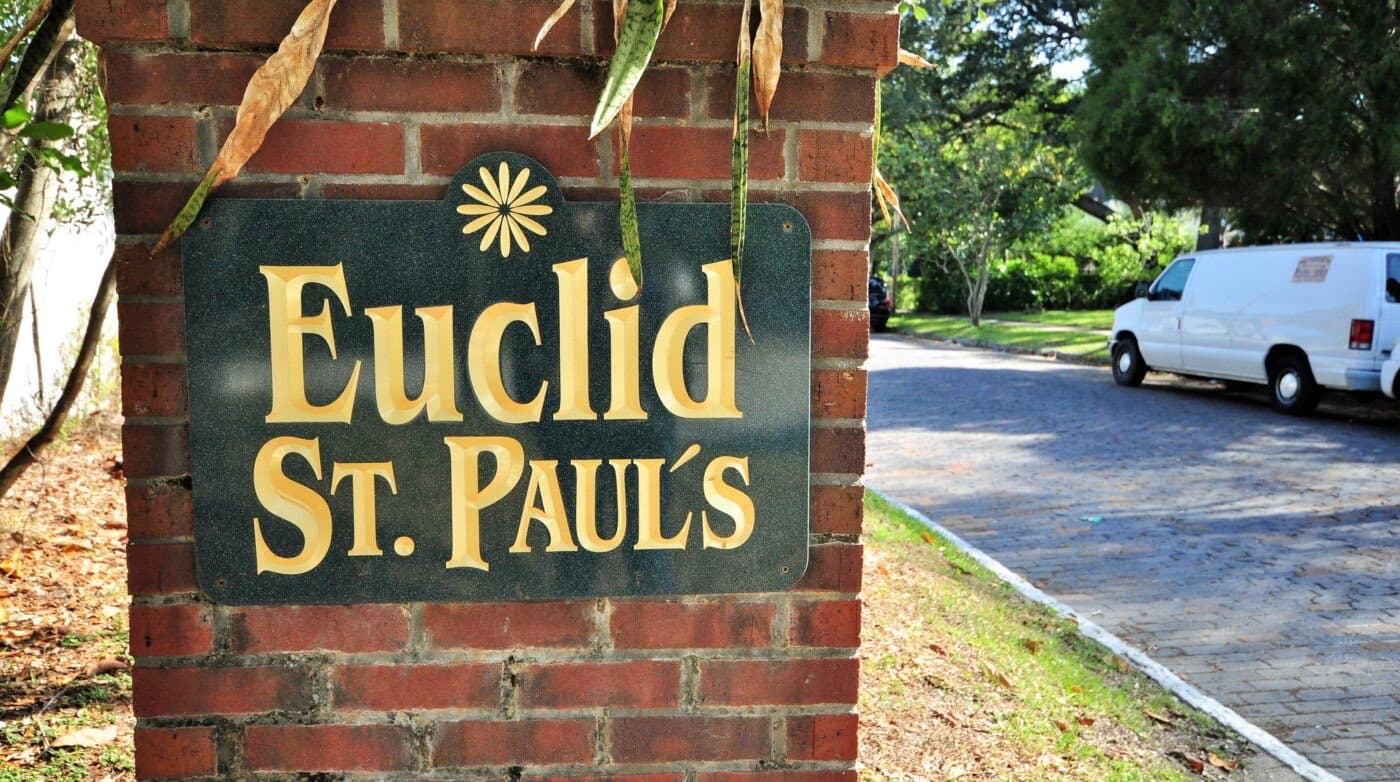 Woodlawn Elementary School — homes and neighborhoods in the attendance zone